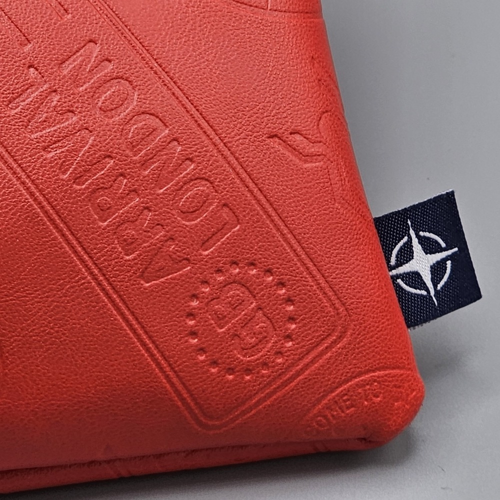 United Airlines Polaris Spiderman Amenity Travel Bag Red Marvel Comics unused - Picture 6 of 13